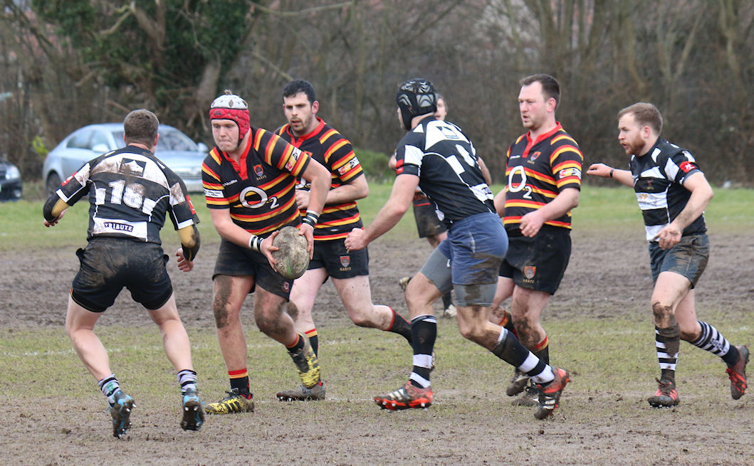 Carl Guest carries the ball for Bridgwater & Albion Dirtrackers